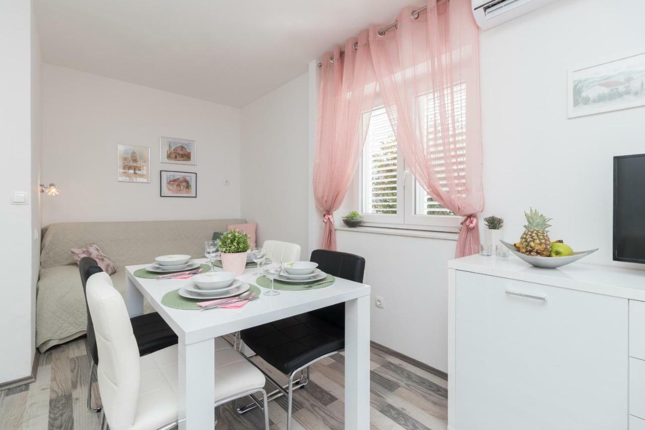 Apartman Roko Petrcane Eksteriør billede