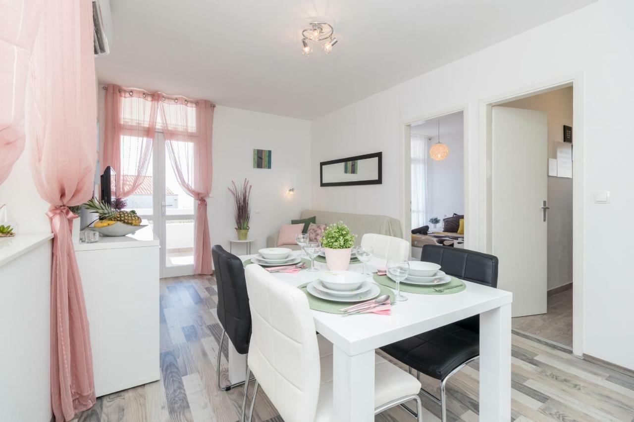 Apartman Roko Petrcane Eksteriør billede